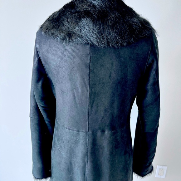 Cole Haan Elegant Black Fur-Trimmed Women's Coat - Picture 5 of 6